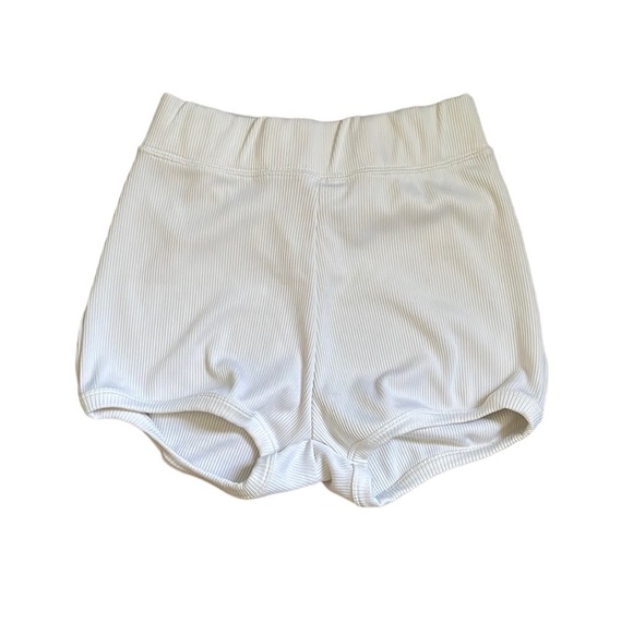 Zara Shorts Zara Off White Ribbed Bloomer Shorts Size Medium High